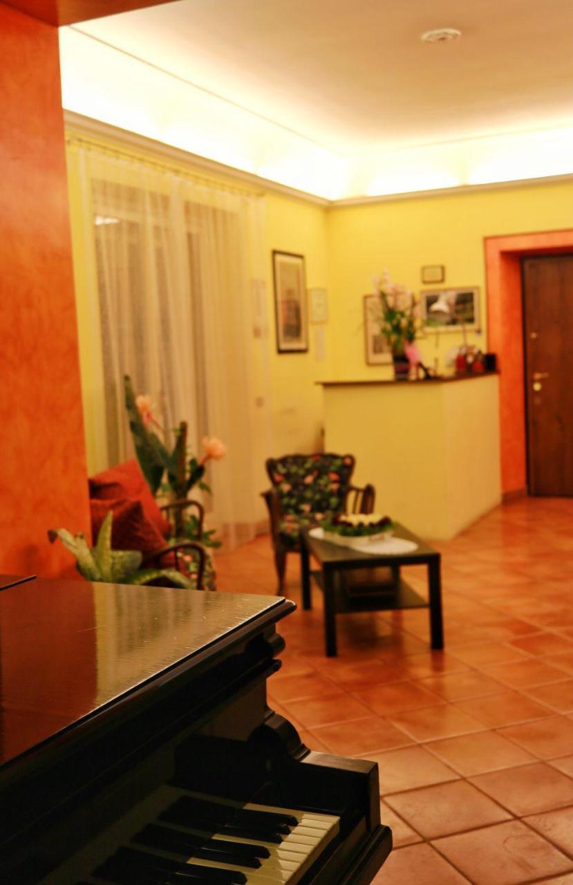 Borgo Dei Castelli Hotel Grottaferrata Bagian luar foto